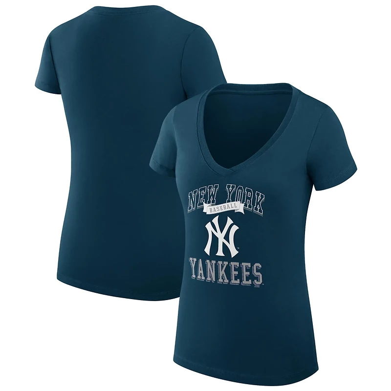 G-III 4Her by Carl Banks New York Yankees Super-Slim Fit Lightweight Team Logo Graphic V-Neck T-Shirt
