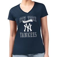 G-III 4Her by Carl Banks New York Yankees Super-Slim Fit Lightweight Team Logo Graphic V-Neck T-Shirt
