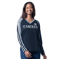 G-III 4Her by Carl Banks New York Yankees Top Dog Raglan Long Sleeve V-Neck T-Shirt