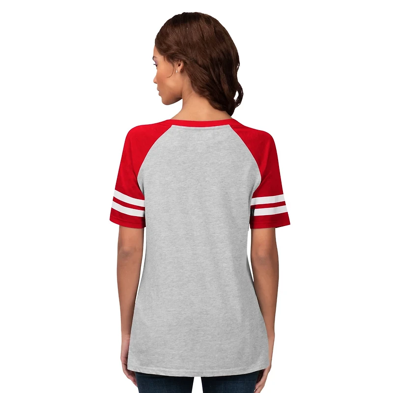 G-III 4Her by Carl Banks Philadelphia Phillies Goal Line Raglan V-Neck T-Shirt