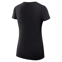 G-III 4Her by Carl Banks San Diego Padres Super-Slim Fit Lightweight Team Logo Graphic V-Neck T-Shirt