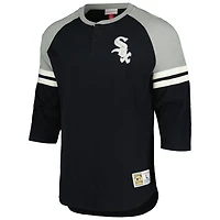 Mitchell  Ness Chicago White Sox Cooperstown Collection Legendary Raglan Slub Henley 3 4-Sleeve T-Shirt