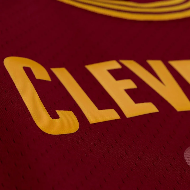 Mitchell Ness LeBron James Cleveland Cavaliers 2015-16 Swingman Jersey