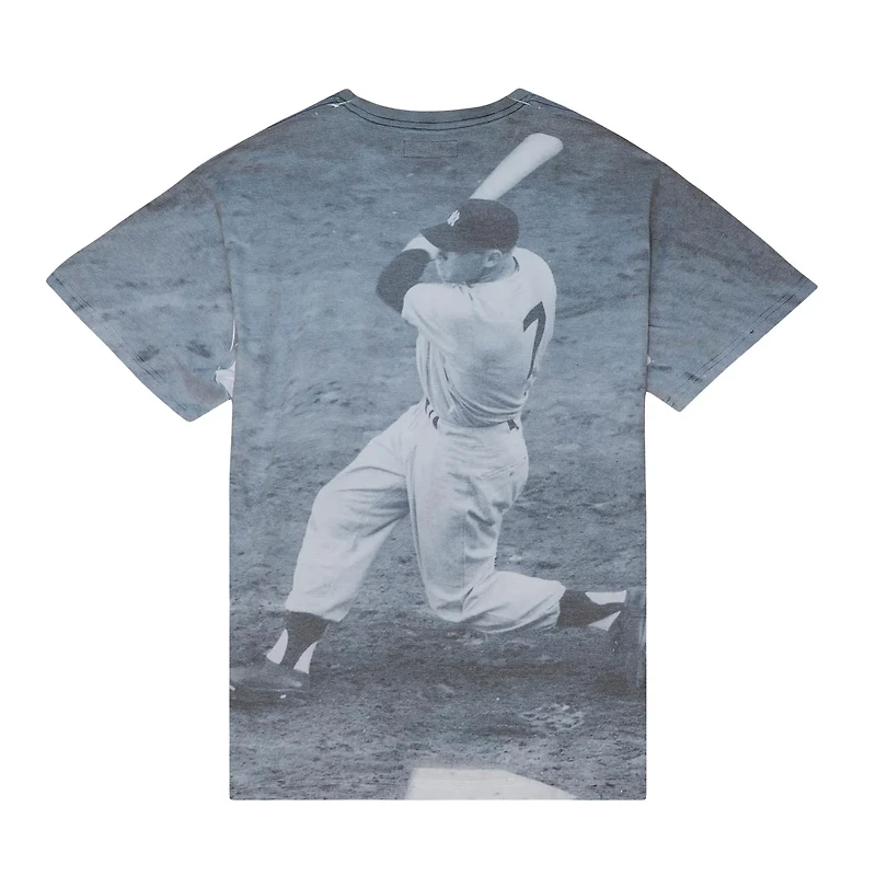 Mitchell  Ness Mickey Mantle New York Yankees Cooperstown Collection Highlight Sublimated Player Graphic T-Shirt