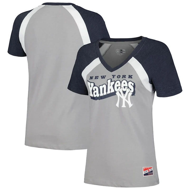 New Era New York Yankees Heathered Raglan V-Neck T-Shirt