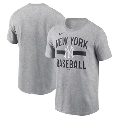 Nike New York Yankees Arched T-Shirt