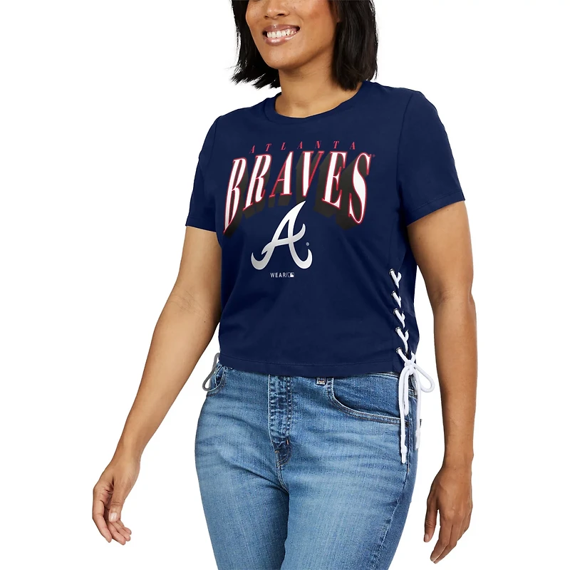 WEAR by Erin Andrews Atlanta Braves Side Lace-Up Cropped T-Shirt