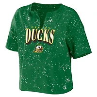 WEAR by Erin Andrews Oregon Ducks Bleach Wash Splatter Cropped Notch Neck T-Shirt