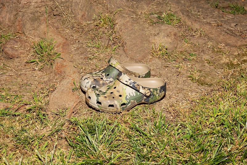 Crocs Adult Classic Veil Abstract Clog