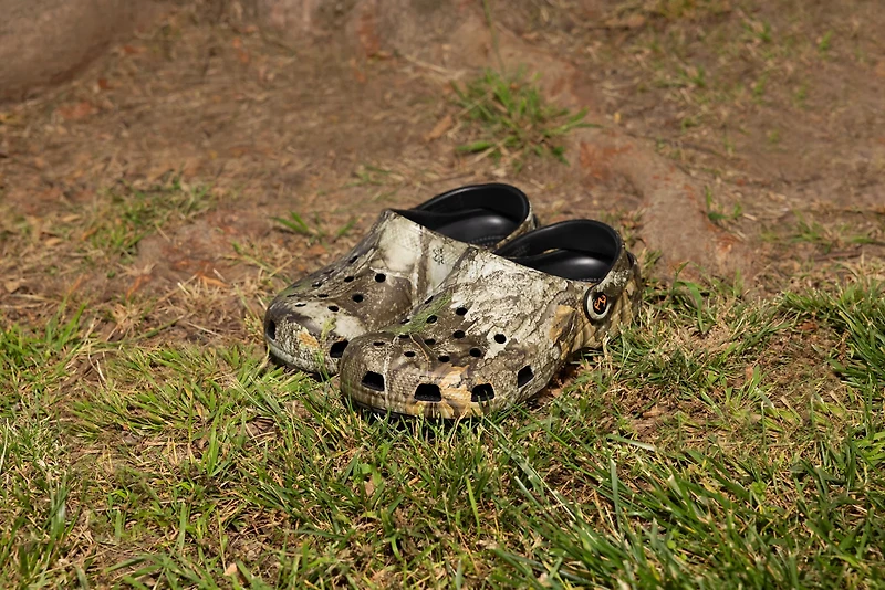 Crocs Adults' Classic Realtree Max 7 Clogs