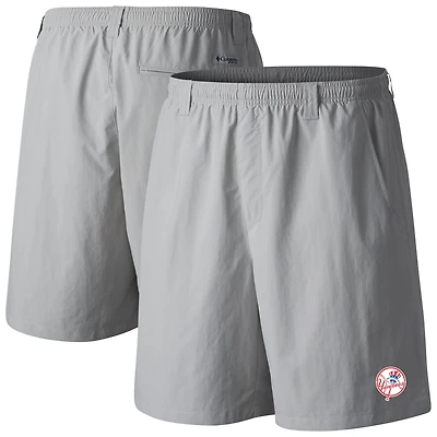 Columbia New York Yankees Backcast Shorts