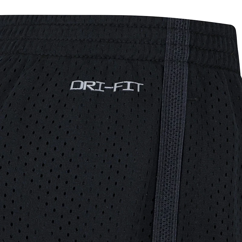 Nike Boys' 4-7 Multi Mesh Shorts 5.5