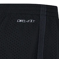 Nike Boys' 4-7 Multi Mesh Shorts 5.5