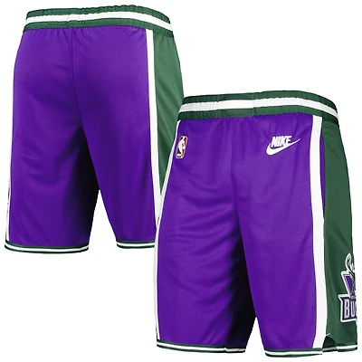 Nike Milwaukee Bucks 2022/23 Classic Edition Swingman Performance Shorts