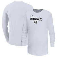 Youth Nike Wake Forest Demon Deacons 2025 On-Court Bench Long Sleeve T-Shirt