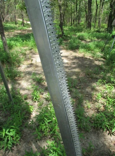 Boss Buck Shark Teeth™ Deterrent Strips 3-Pack