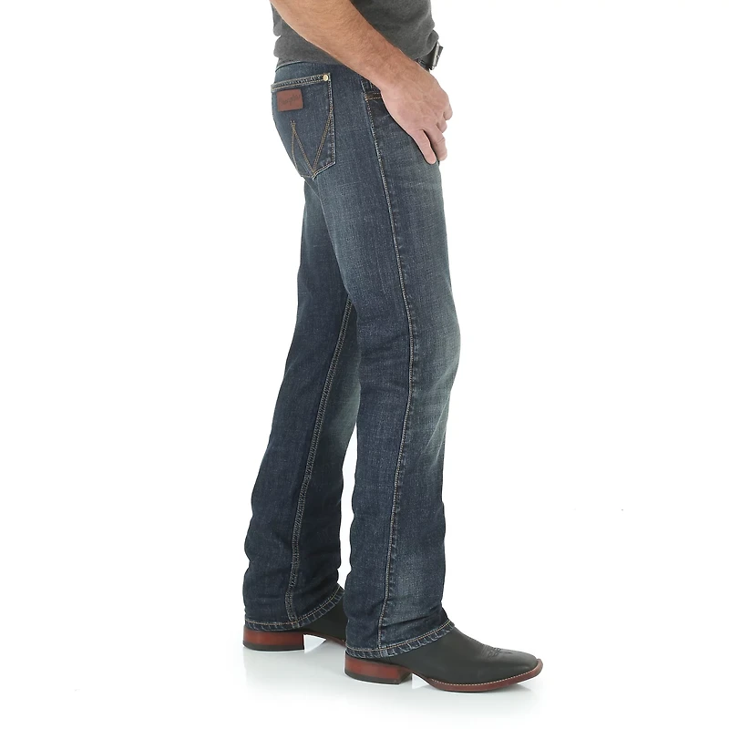 Wrangler Men's Retro Slim Straight Fit Jean