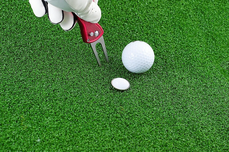 Players Gear Snap-Action Divot Tool