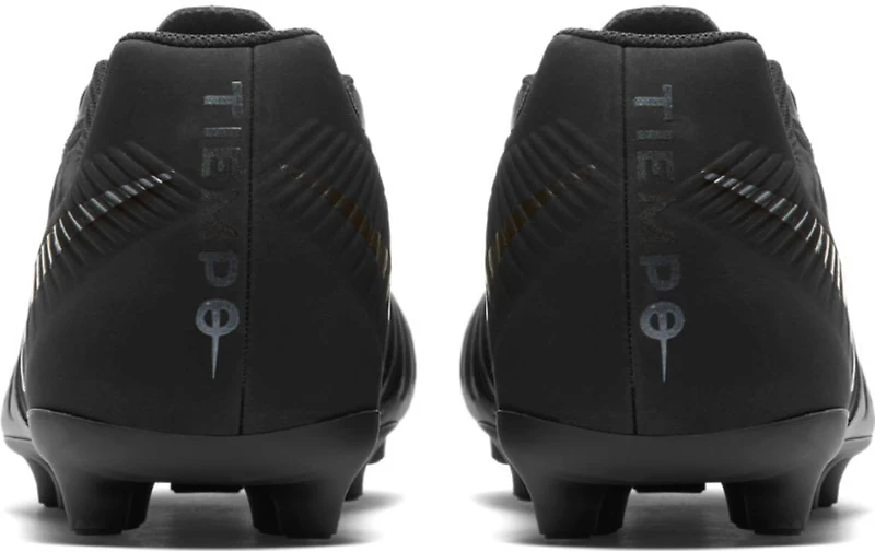 Nike Adults' Legend 7 Club Multiground Soccer Cleats