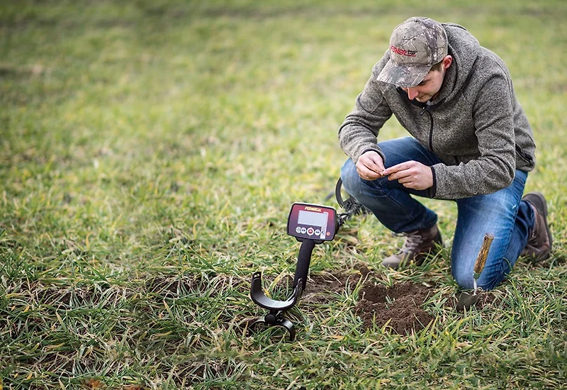 Fisher F11 All-Purpose Metal Detector