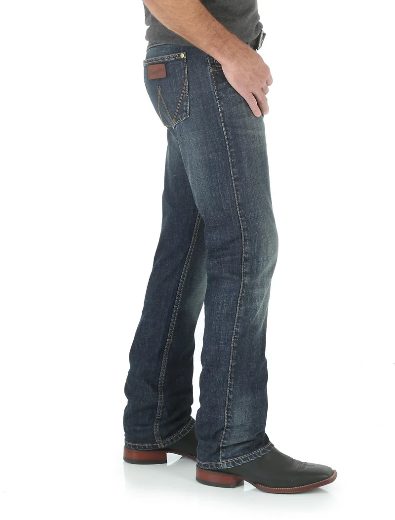 Wrangler Men's Retro Slim Fit Straight Leg Jeans