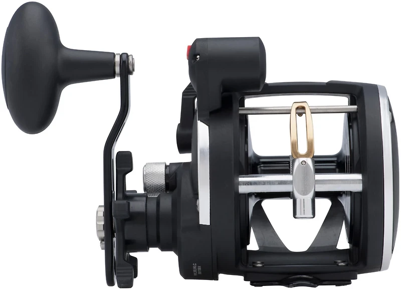 PENN Rival Level Wind Reel