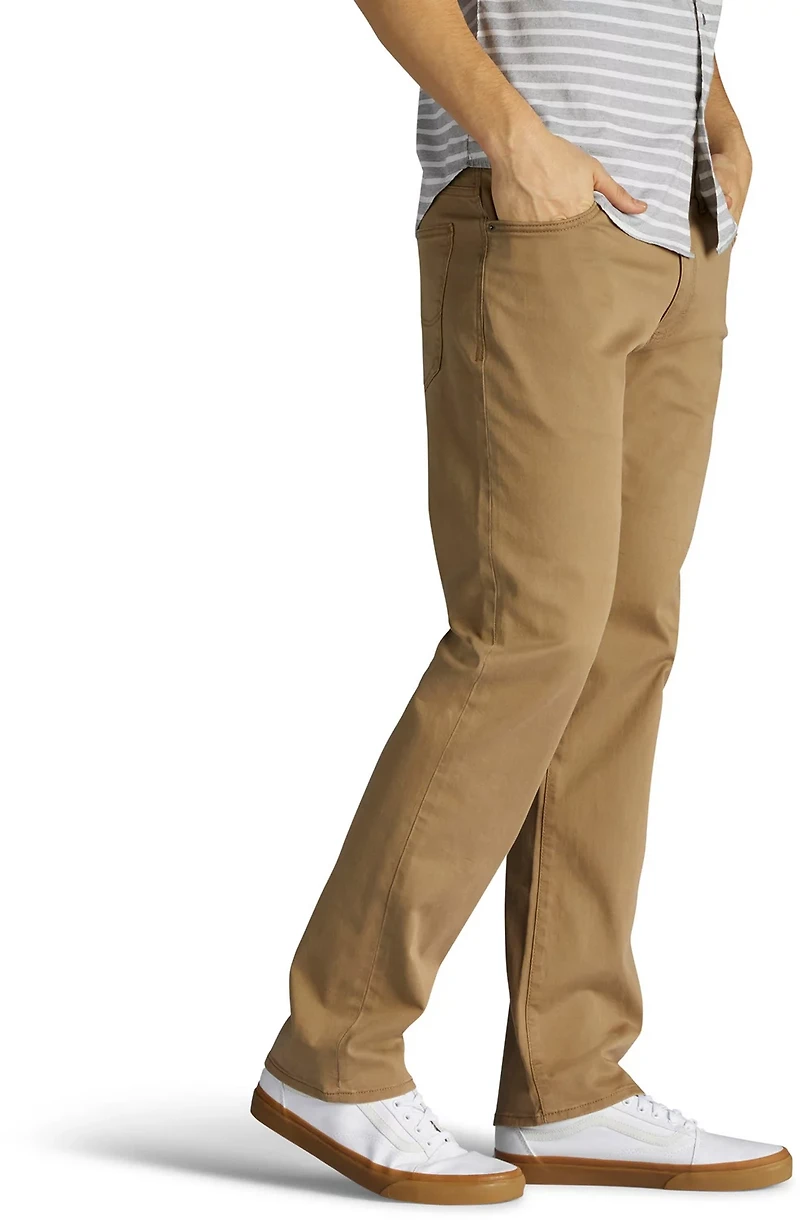 Lee Men's Extreme Motion Straight Fit Tapered Leg Jeans