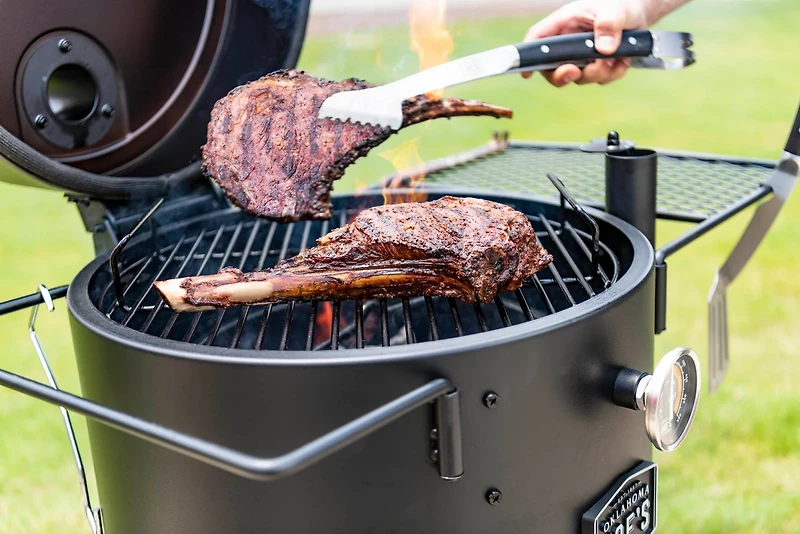 Oklahoma Joe's Bronco Drum Smoker