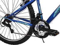 Huffy Women's Extent 26 in 18-Speed Mountain Bike