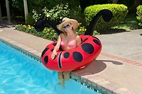 Poolmaster 48 in Lady Bug Party Pool Float