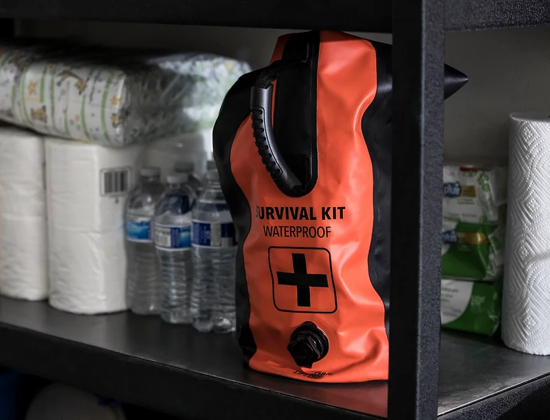 Life Gear 2-Person Waterproof 72-Hour Dry Bag Survival Kit