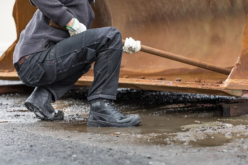 PUMA Men's Conquest SR Scuff Cap EVO Safety Composite Toe Lace Up Boots