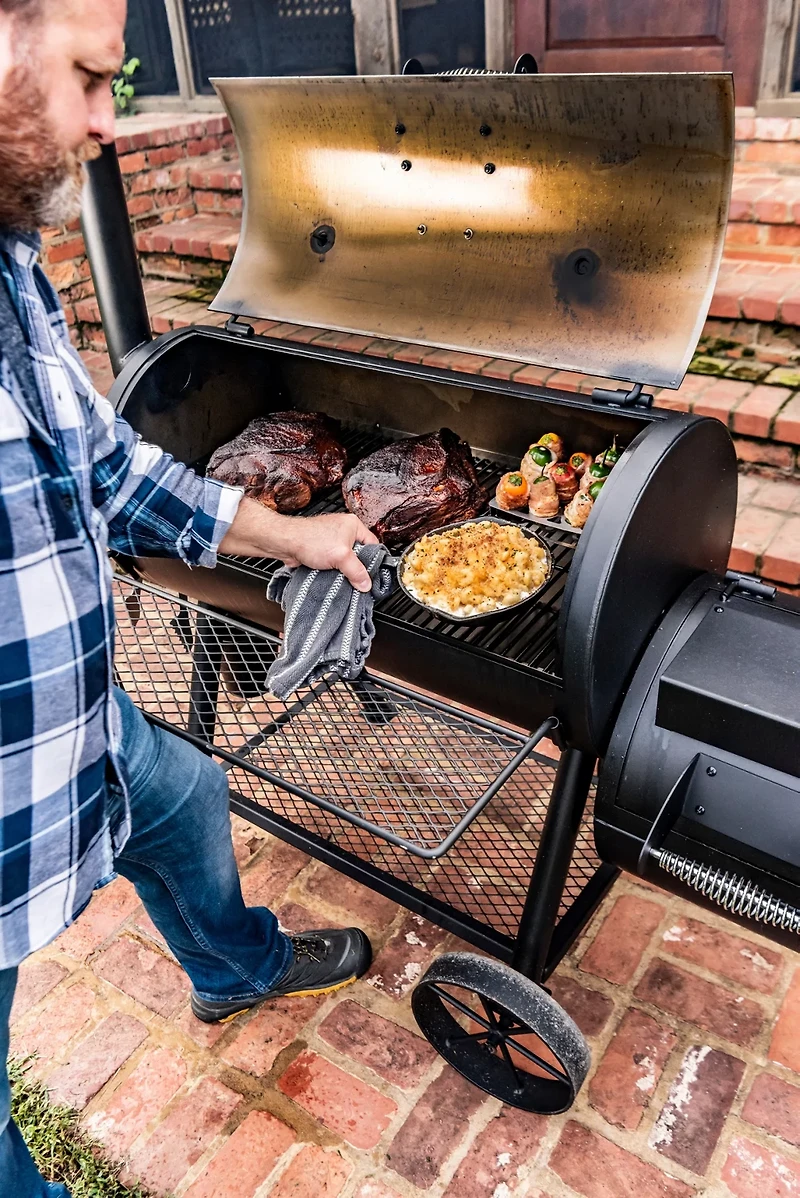 Oklahoma Joe's Hondo Offset Smoker