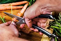 Oklahoma Joe's Blacksmith Meat Shears