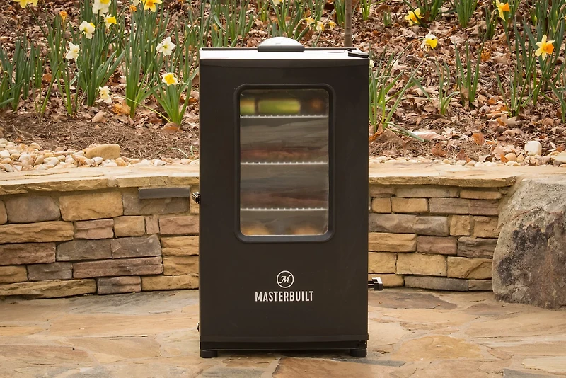 Masterbuilt MES 140S Digital Electric Smoker