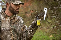 Wildlife Research Center Coyote Urine Predator Callers Masking Scent 4-ounce Bottle