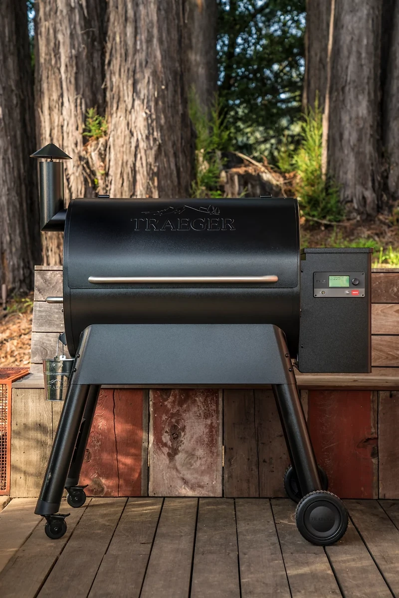 Traeger Pro 780 Full-Length Grill Cover