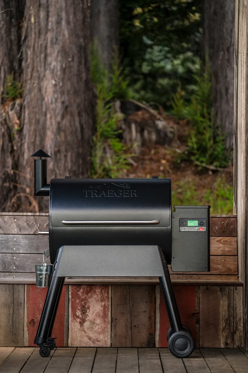 Traeger Pro 780 Full-Length Grill Cover