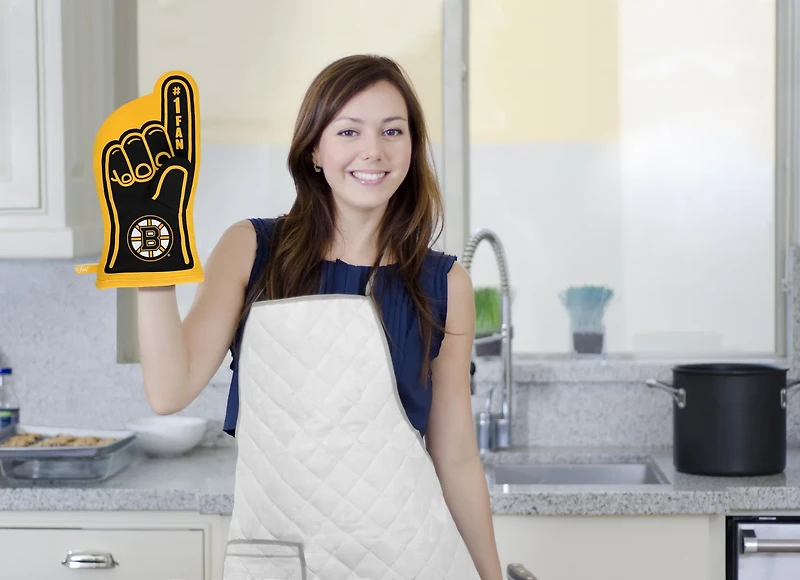 YouTheFan Boston Bruins #1 Oven Mitt