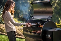 Traeger Ironwood 885 Wood Pellet Grill