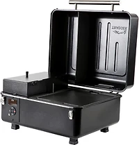 Traeger Ranger Travel Series Pellet Grill