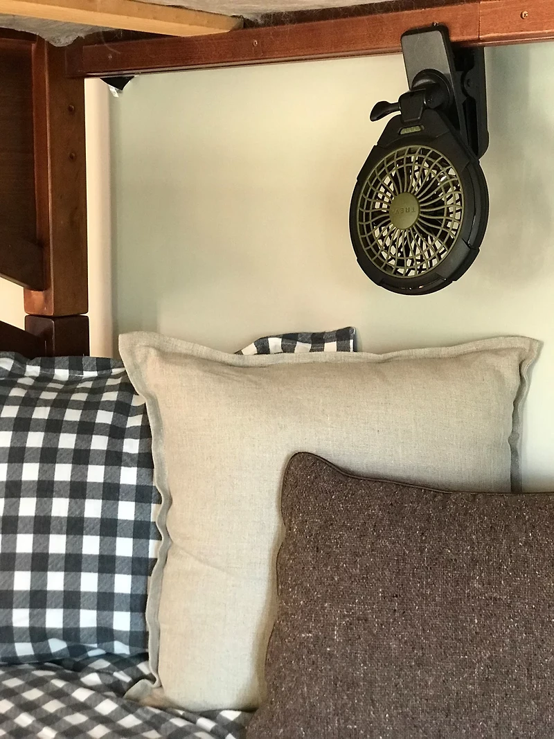 O2 COOL 5 in Clip Fan