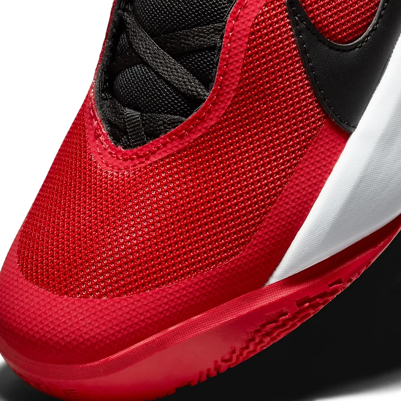 Nike Boys' Team Hustle D 10 Basketball Shoes