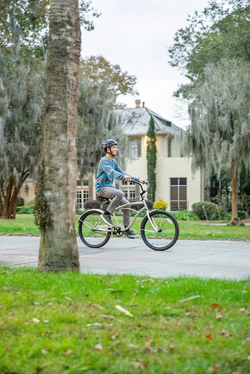 Ozone 500 Boys' Malibu 24 Cruiser Bike