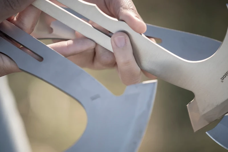 Smith & Wesson Hawkeye Throwing Axe