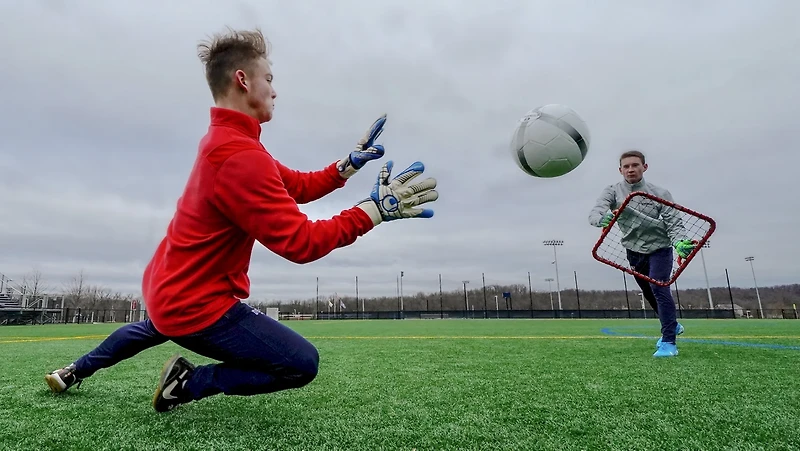 Kwik Goal Handheld Rebounder Training Goal