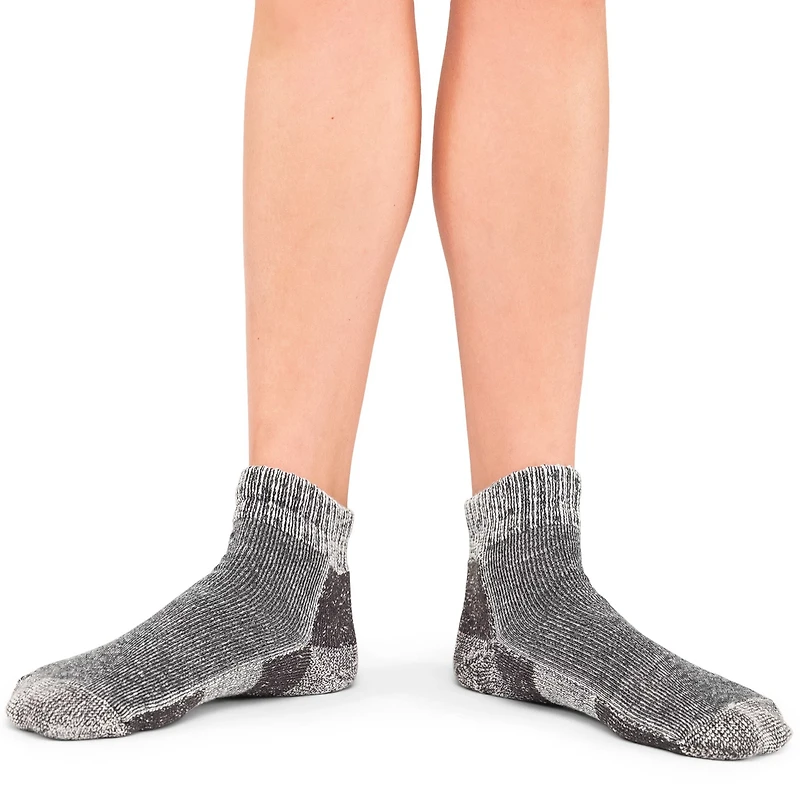 Thorlos Trail Running Moderate Cushion Quarter Socks