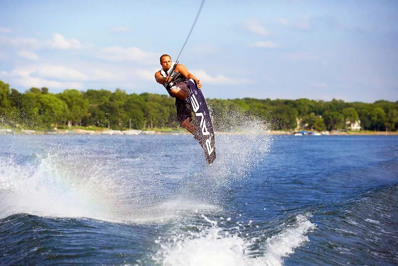 RAVE Sports Lyric Wakeboard with Bindings