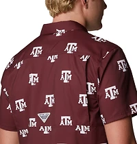 Columbia Sportswear Men's Texas A&M University CLG Super Slack Tide™ Logo Print Shirt