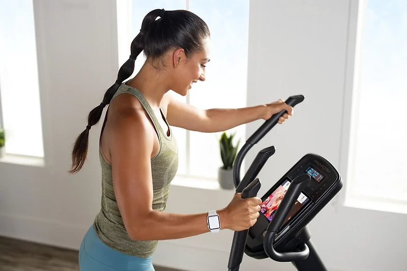ProForm Carbon EL Elliptical with 30-day iFit Subscription